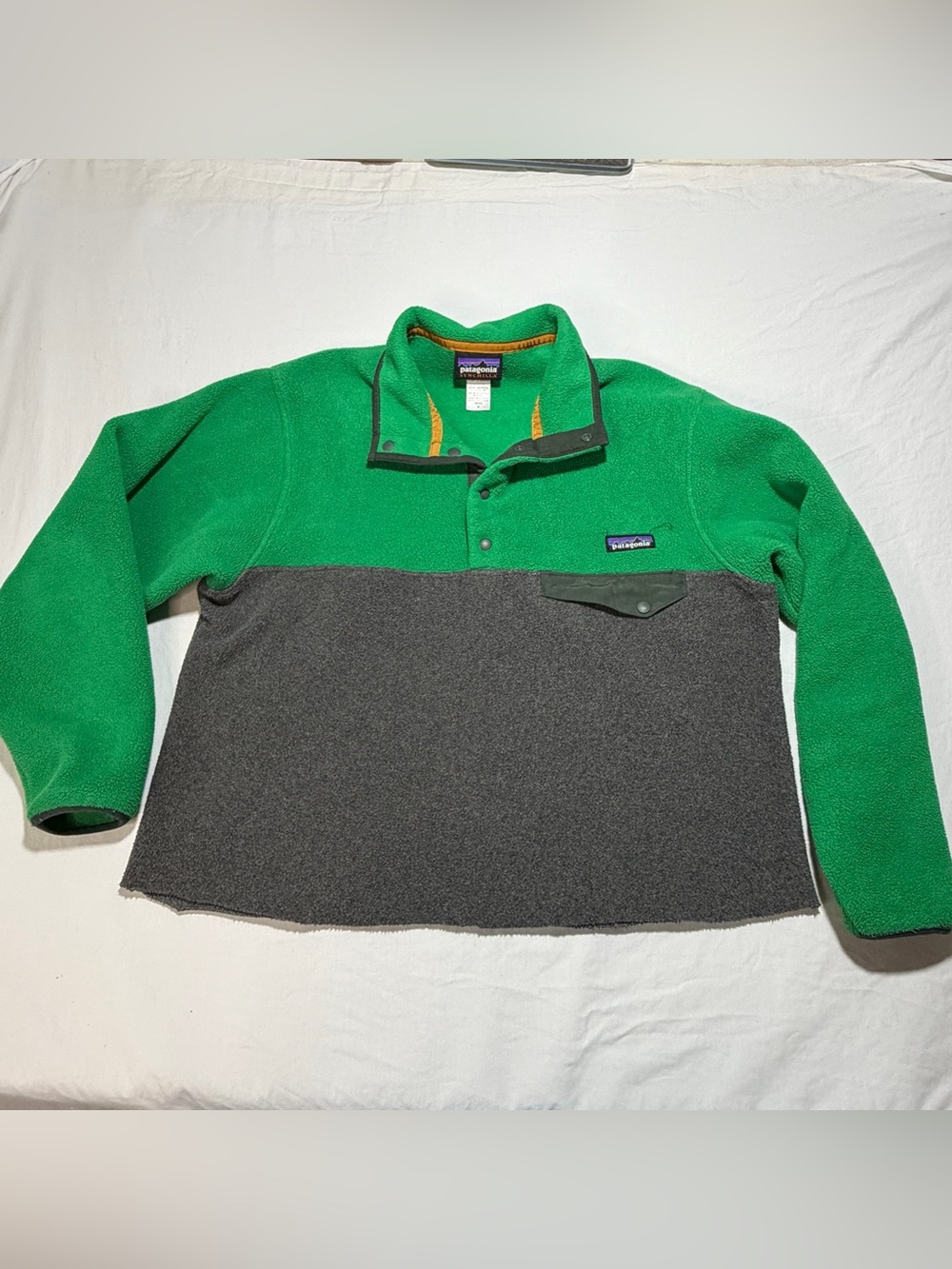 Patagonia Synchilla Green & Charcoal Snap-T Fleece Pullover - cropped